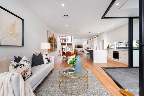 3/13 Pickwick St, Cannon Hill, QLD 4170