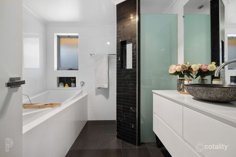Property photo of 4 Baseby Place Kambah ACT 2902