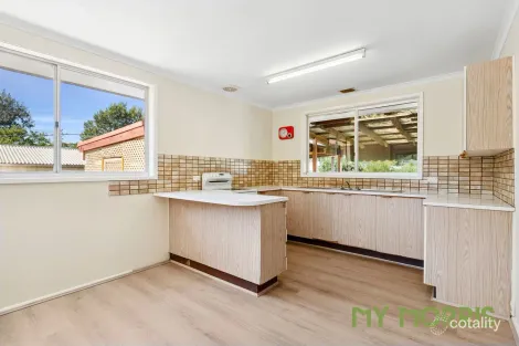 Property photo of 61 Karney Place Kambah ACT 2902