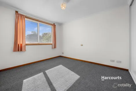 Property photo of 4/3 Quiggins Grove Ulverstone TAS 7315