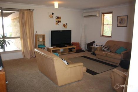 Property photo of 4 Bangalow Close Clinton QLD 4680