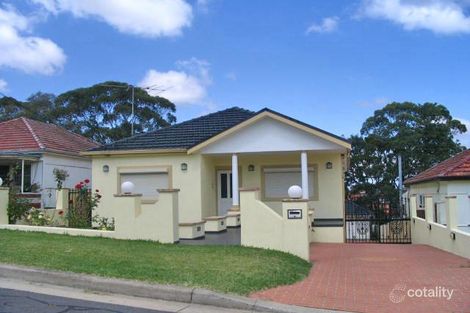 11 Charlton St, Yagoona, NSW 2199