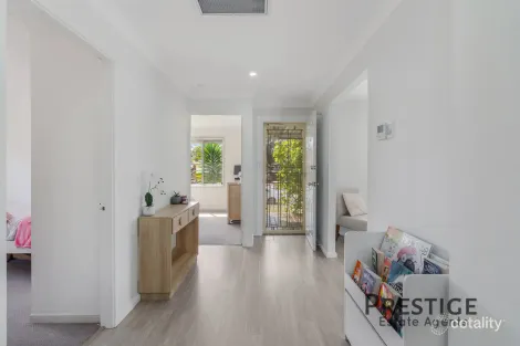 Property photo of 17 Pilliga Crescent Bossley Park NSW 2176