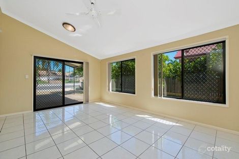 Property photo of 32 Honeysuckle Way Calamvale QLD 4116