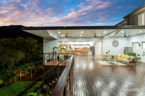 Property photo of 35 Koppen Terrace Mooroobool QLD 4870