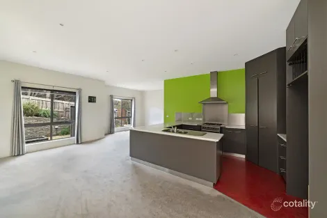 Property photo of 98 Hickford Parade Warrnambool VIC 3280