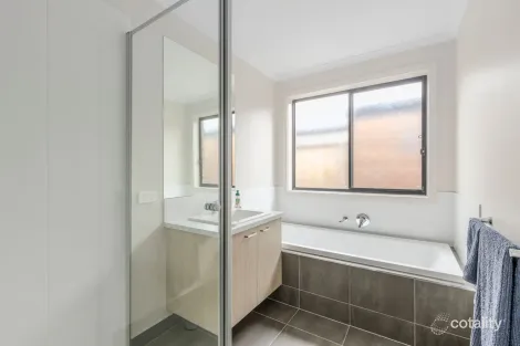 Property photo of 6 Senecio Place Leopold VIC 3224