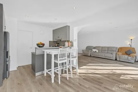 Property photo of 2/31 Dunblane Road Noble Park VIC 3174