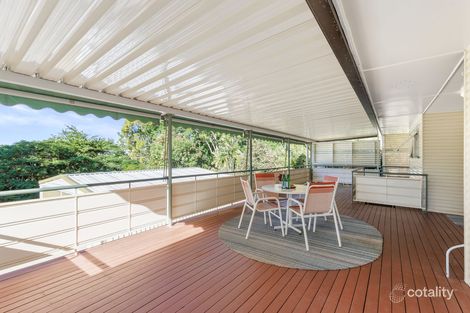 Property photo of 32 Kenmore Road Kenmore QLD 4069