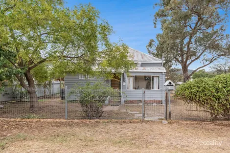 5 Erindee Ave, Tenterfield, NSW 2372