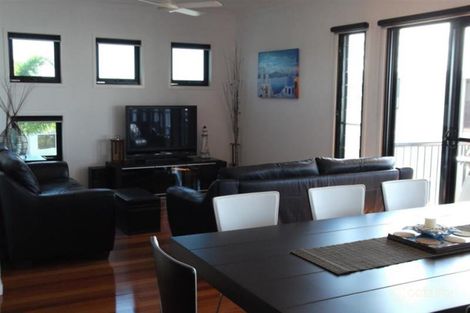 Property photo of 12 Vantage Crescent Wellington Point QLD 4160