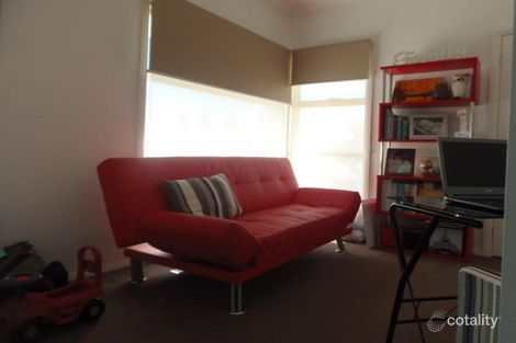 Property photo of 1 The Entrance Caroline Springs VIC 3023