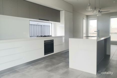 Property photo of 10 Cormorant Way Shell Cove NSW 2529