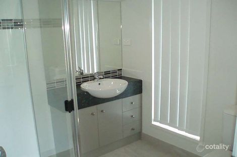 Property photo of 26 McLachlan Circuit Willow Vale QLD 4209