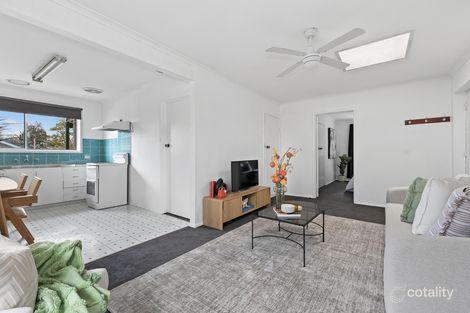 Property photo of 2/28 Barton Avenue Ferntree Gully VIC 3156