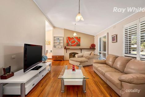 Property photo of 9 St Cuthberts Avenue Dingley Village VIC 3172