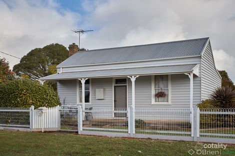 Property photo of 12 Lardner Road Drouin VIC 3818