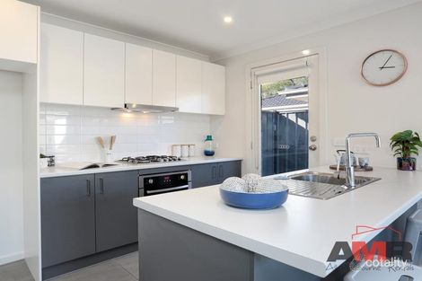 Property photo of 8/551 Tarneit Road Hoppers Crossing VIC 3029