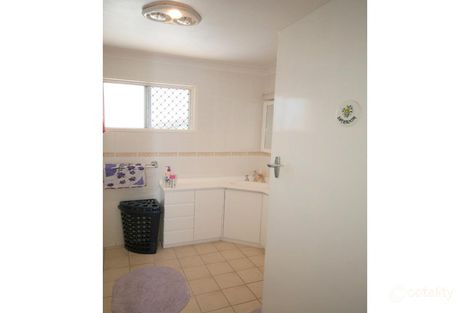 Property photo of 2 Suzanne Street Wynnum West QLD 4178
