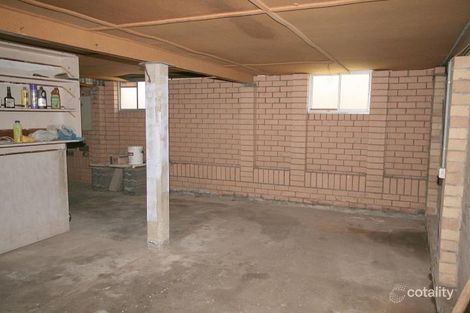 2 Suzanne St, Wynnum West, QLD 4178