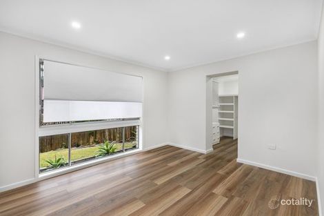 8 Arthur Pl, Forresters Beach, NSW 2260