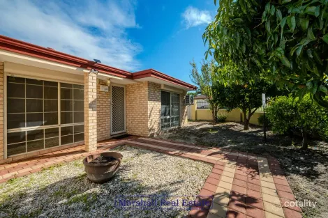 Property photo of 17 Griffiths Road Sinagra WA 6065