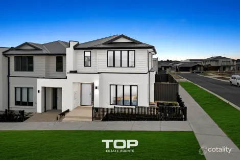 Property photo of 2 Bondi Walk Berwick VIC 3806