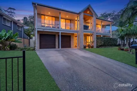 2 Seacres Cl, Wadalba, NSW 2259