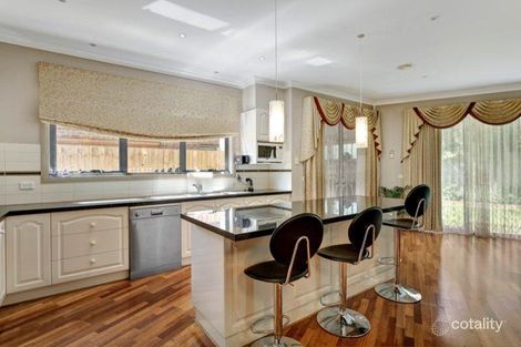 Property photo of 1A Rowitta Drive Glen Waverley VIC 3150
