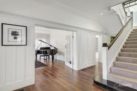 Property photo of 17 Power Avenue Toorak VIC 3142