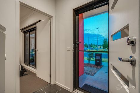 Property photo of 2 Luna Way Point Cook VIC 3030