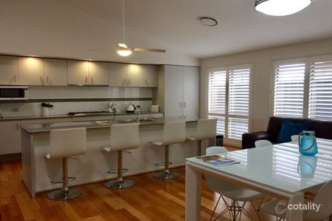 Property photo of 4 Sandy Bay Avenue Haywards Bay NSW 2530
