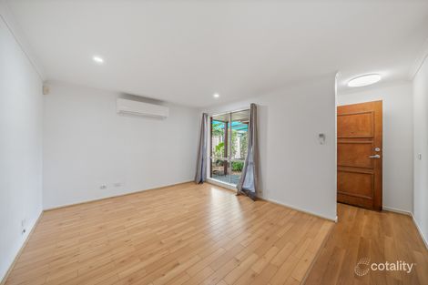 Property photo of 2/16 Jacinta Drive Cranbourne West VIC 3977