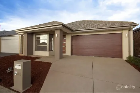 13 Ivy Leaf Rd, Pakenham, VIC 3810
