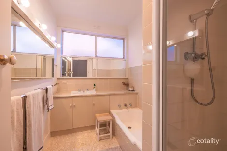 Property photo of 4 Beatrice Avenue Chadstone VIC 3148