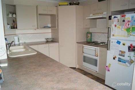 Property photo of 6 Gentle Close Hunterview NSW 2330