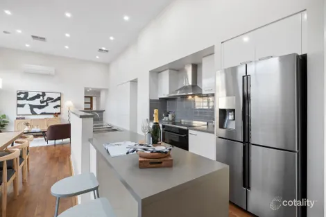 Property photo of 8 Gidran Way Clyde North VIC 3978
