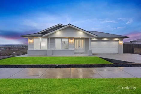 12 Gibson St, Lucas, VIC 3350