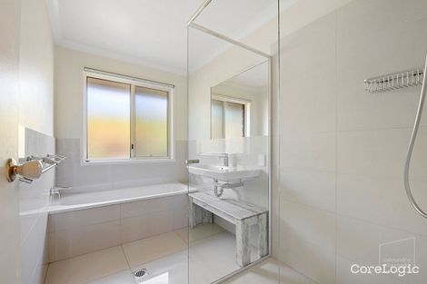 Property photo of 8 Avondale Place Little Mountain QLD 4551