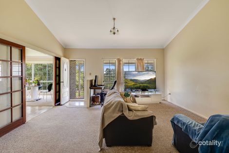 Property photo of 5 Skyline Drive Blue Mountain Heights QLD 4350