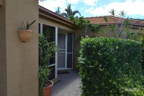 Property photo of 6 Equador Court Pacific Pines QLD 4211