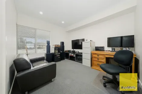 Property photo of 25 Melbourne Way Morley WA 6062