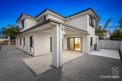 Property photo of 6 Greenway Circuit Mount Ommaney QLD 4074