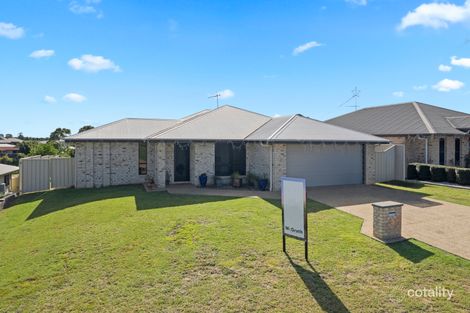 3 Wedgeleaf Pl, Ashfield, QLD 4670