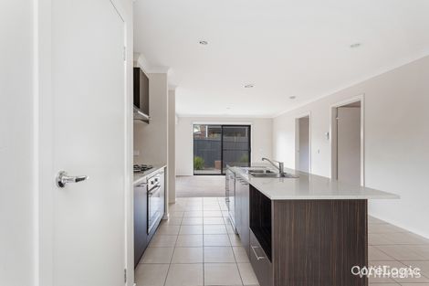Property photo of 17 Froggitts Lane Werribee VIC 3030