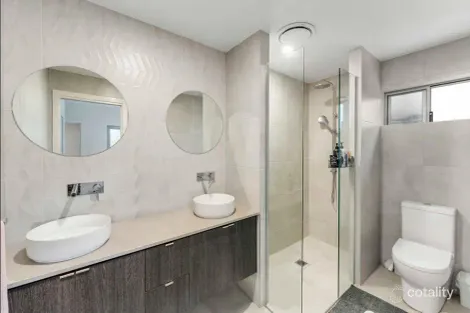 Property photo of 32/30 Careel Close Helensvale QLD 4212