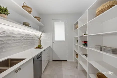 Property photo of 5 Bloxsom Street Kedron QLD 4031