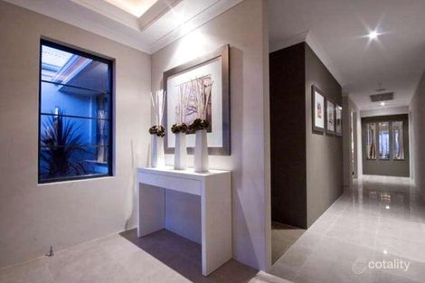 Property photo of 5 Boxgum Link Wannanup WA 6210