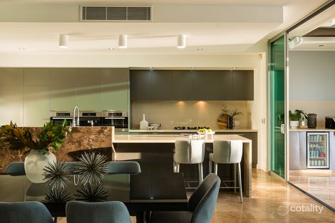 Property photo of 31 Waterline Crescent Bulimba QLD 4171
