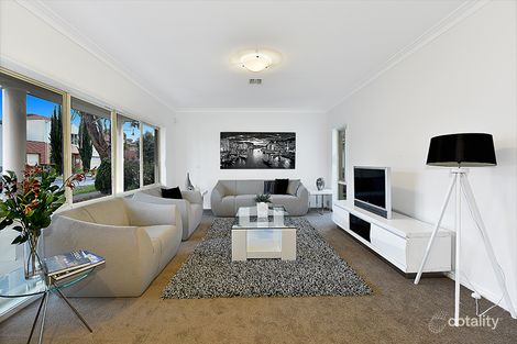 Property photo of 17 Quarry Circuit Coburg VIC 3058